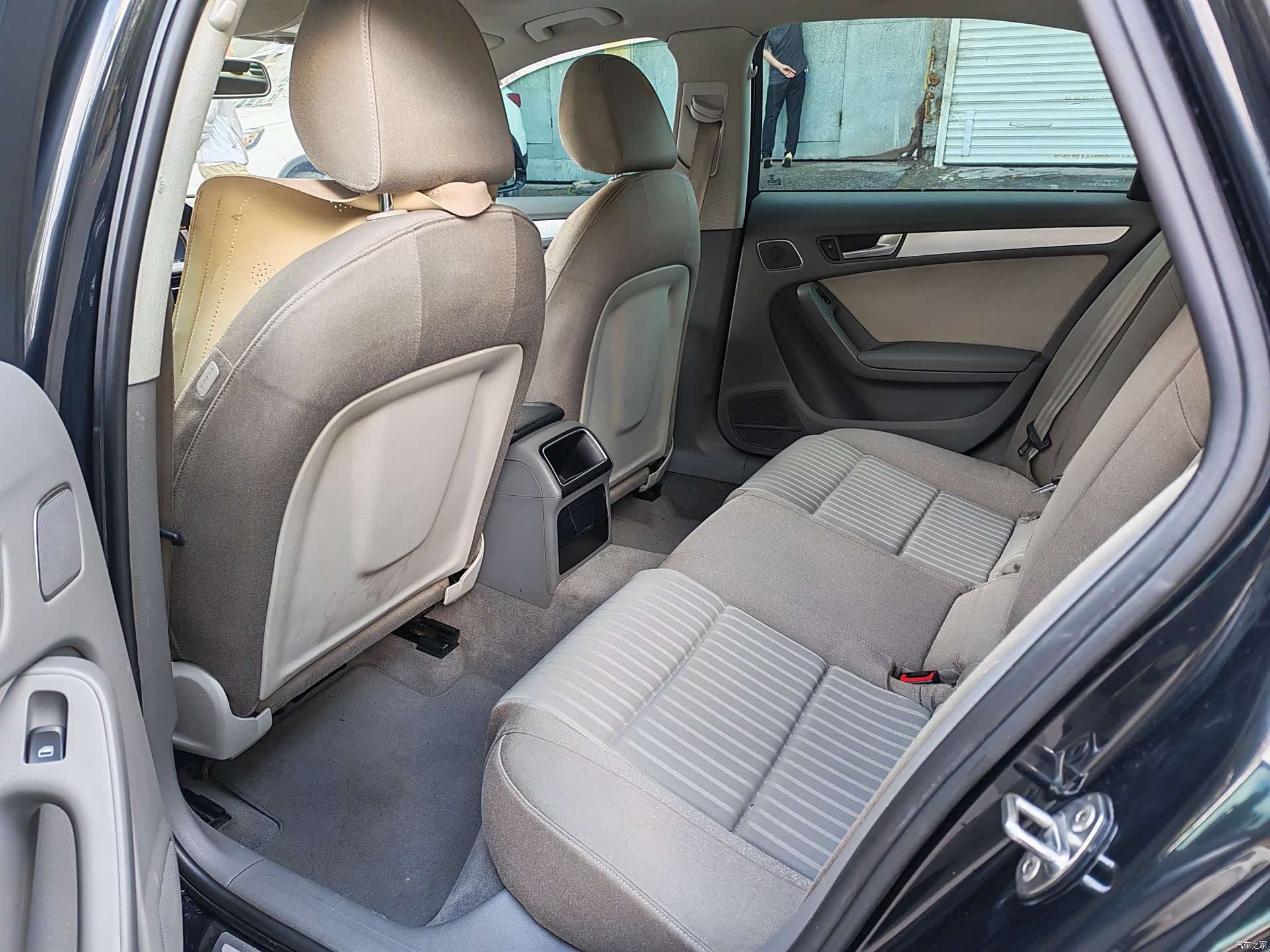 Audi A4L, 2012 9