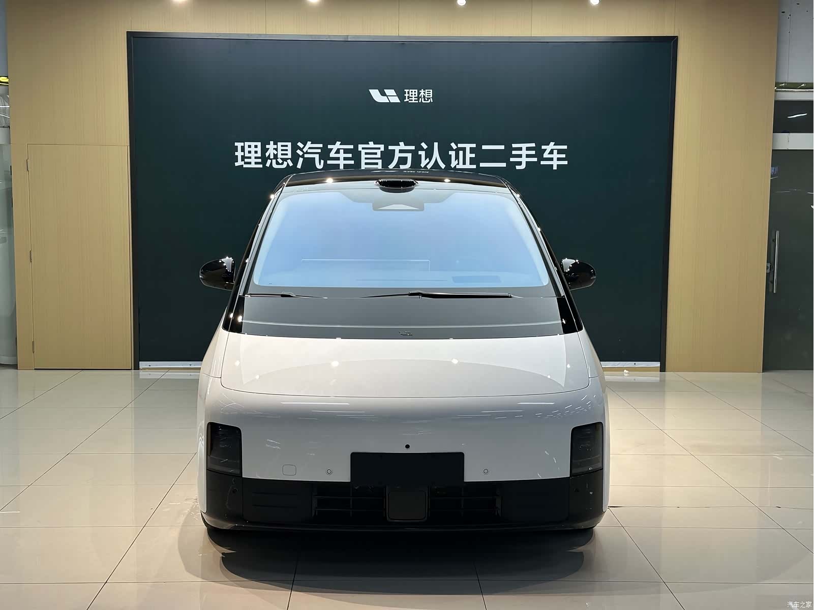Li Auto MEGA, 2025 2