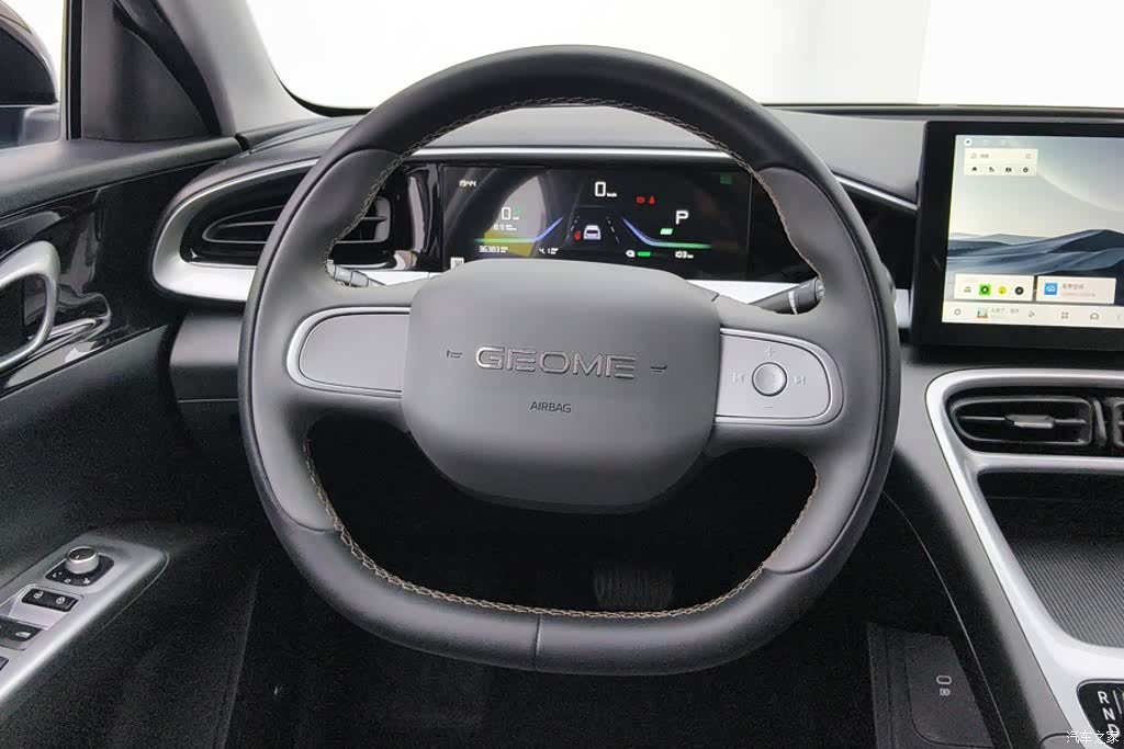 Geely Xingyuan, 2025 15