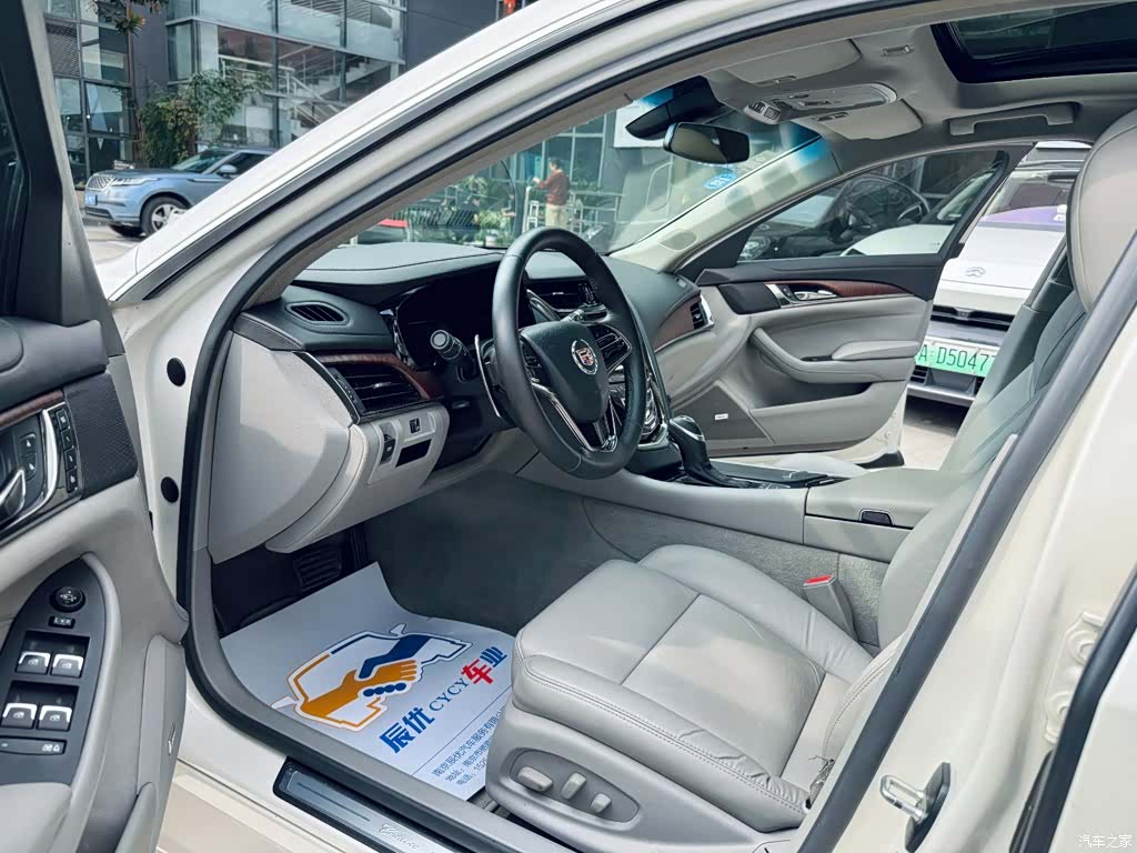 Cadillac CTS, 2015 10
