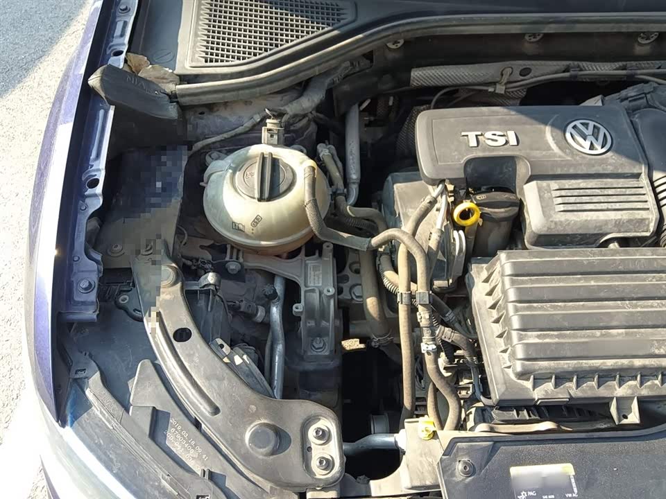 Volkswagen T-ROC exploring Songs