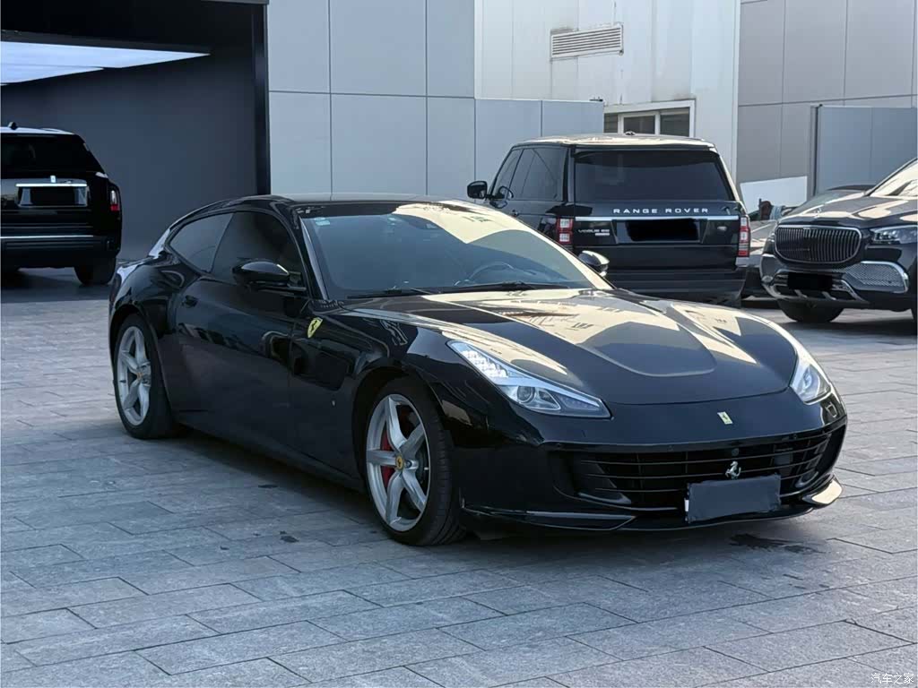 Ferrari GTC4Lus, 2019 3