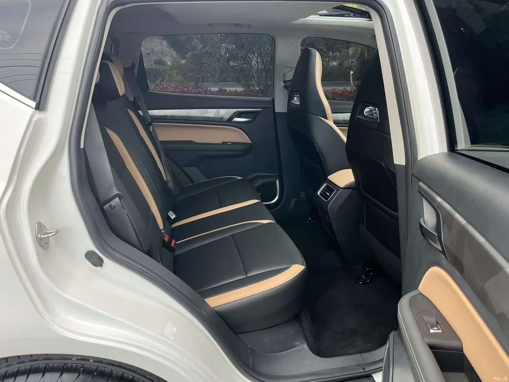Geely Haoyue PRO, 2024 9