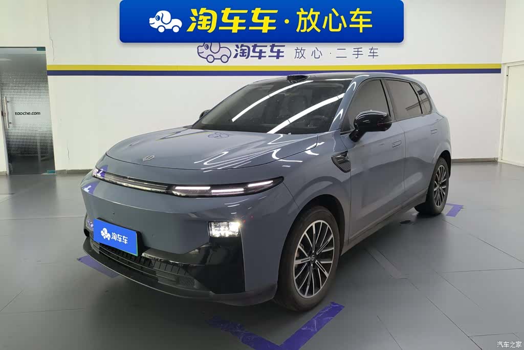 Leapmotor B10