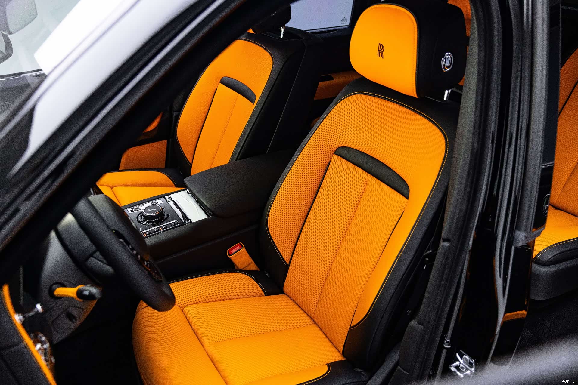 Rolls-Royce Cullinan, 2026 15