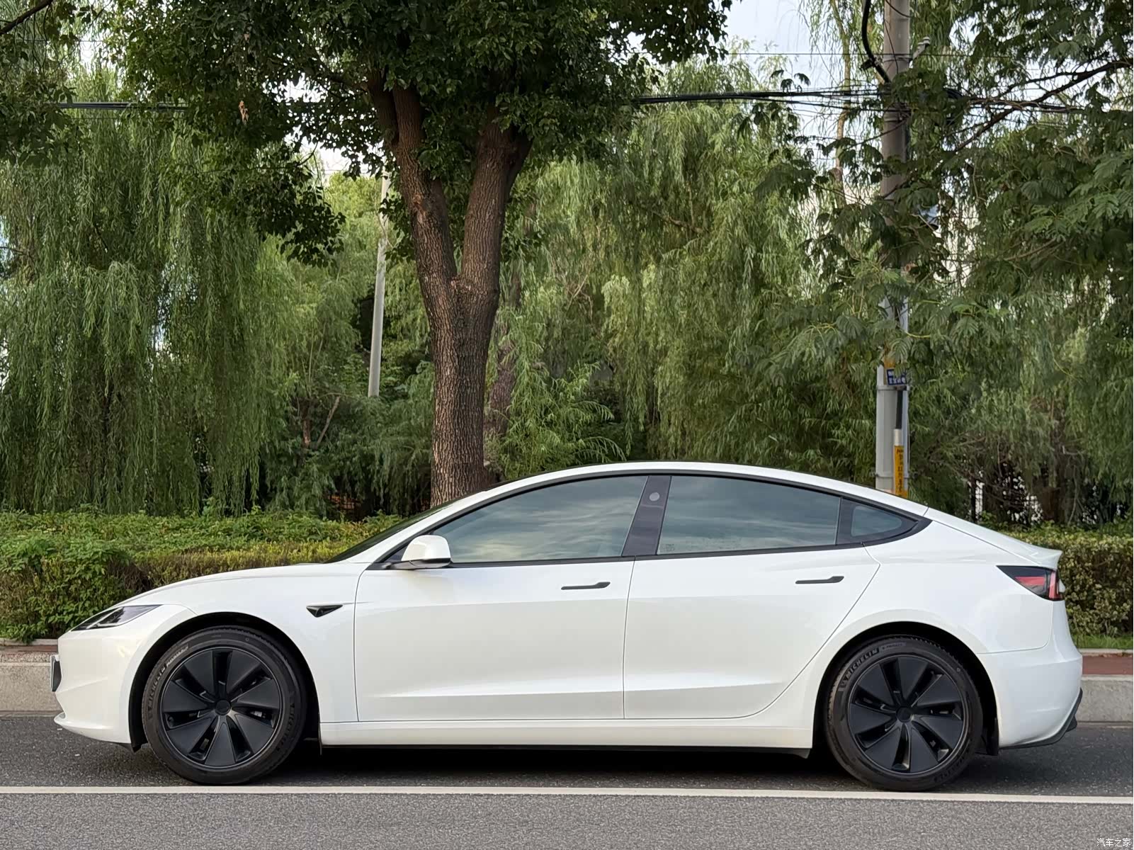 Tesla Model 3, 2024 2
