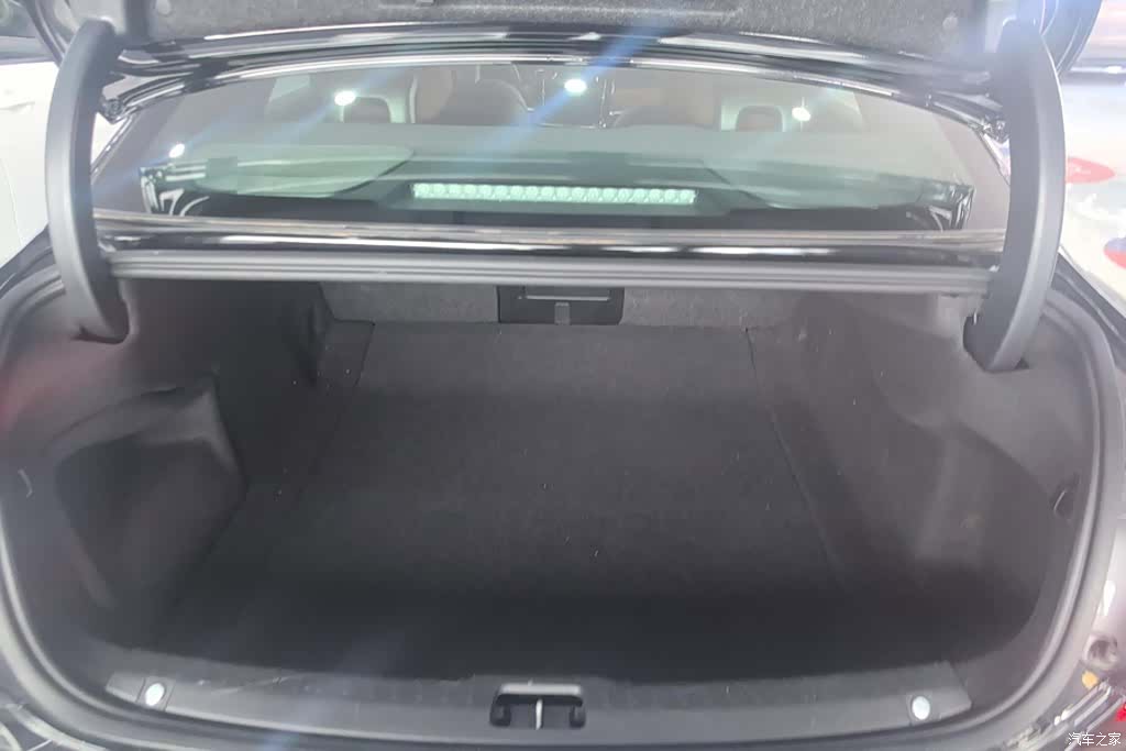 Volvo S90, 2024 4