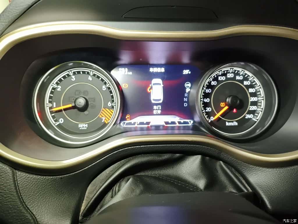 Jeep Cherokee, 2015 12