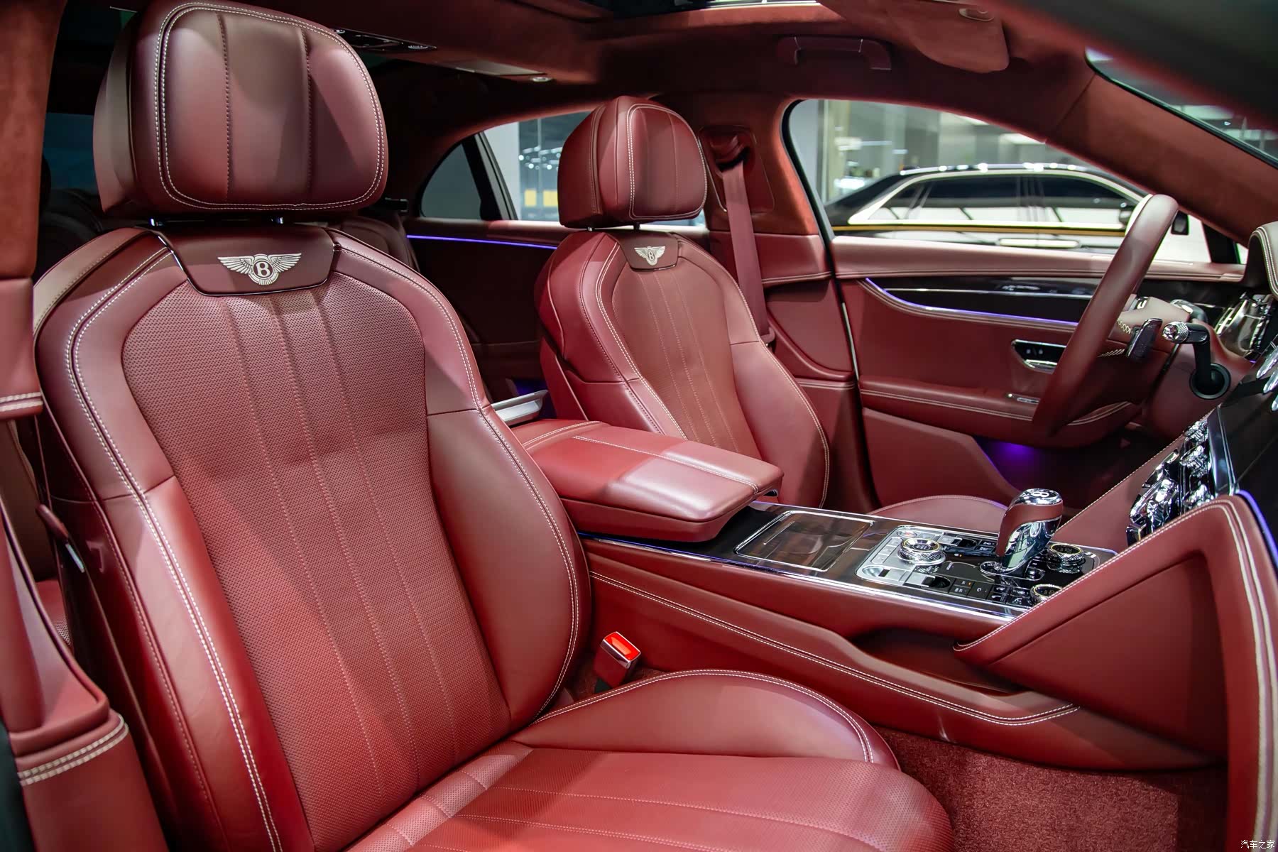 Bentley Flying Spur, 2021 6