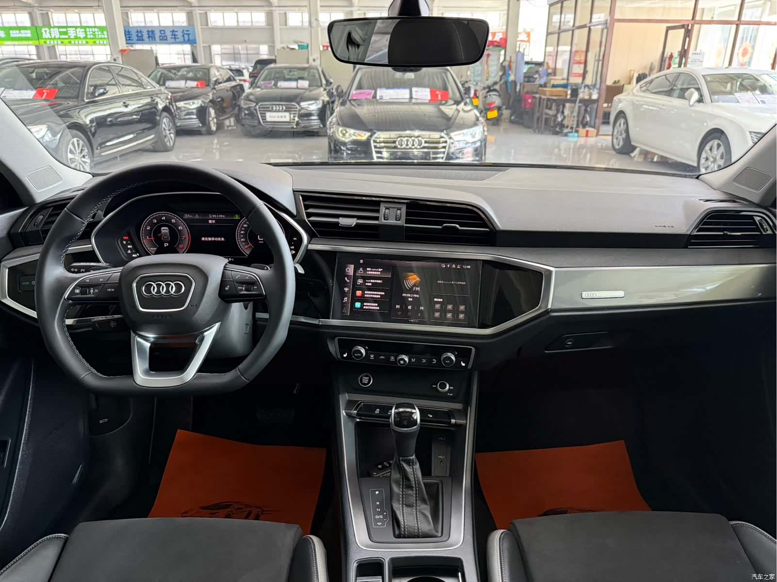 Audi Q3, 2022 все фото