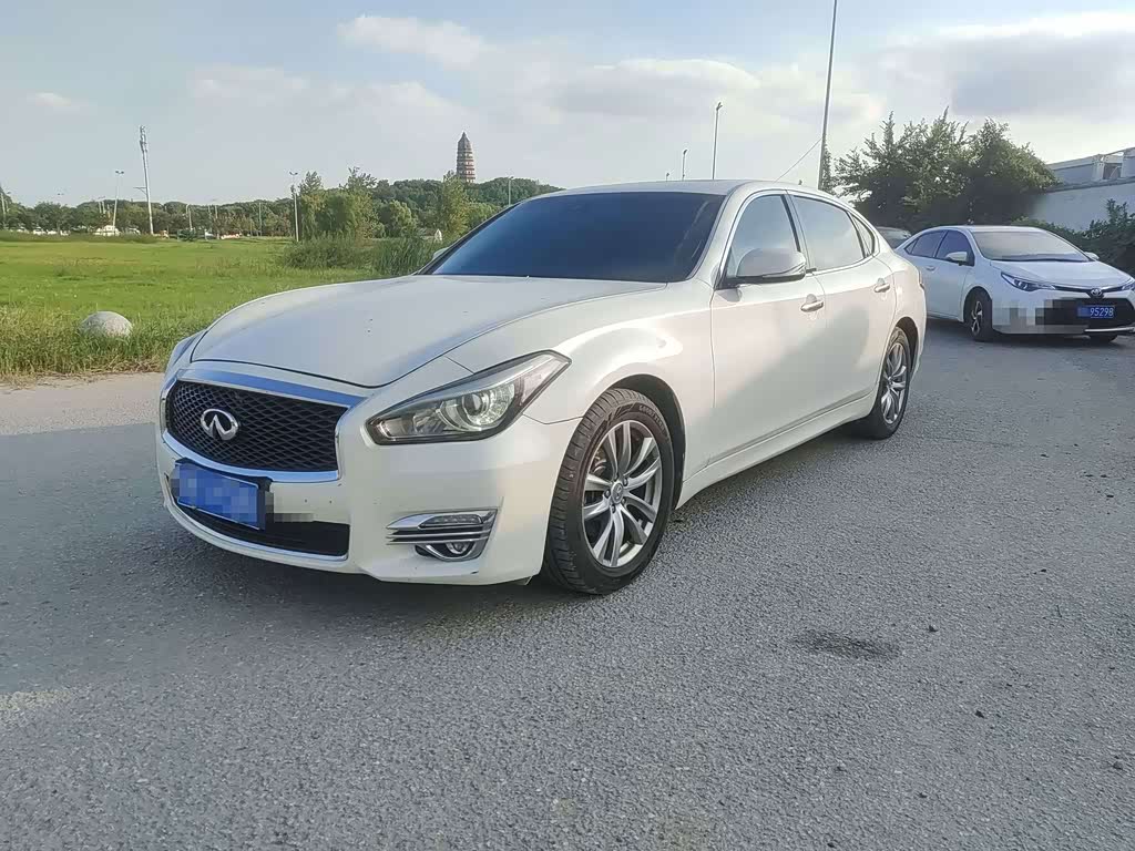 Infiniti Q70 2015 Q70L 2.5L Elite