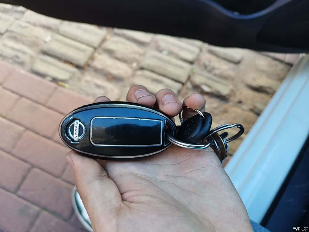 Nissan V, 2019 9