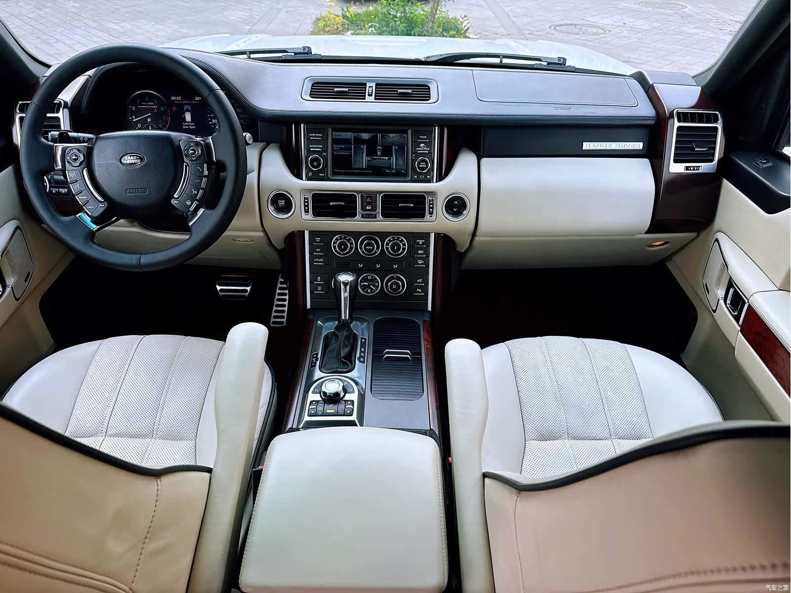 Land Rover Range Rover, 2012 12