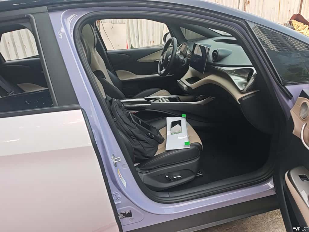BYD Dolphin, 2023 25