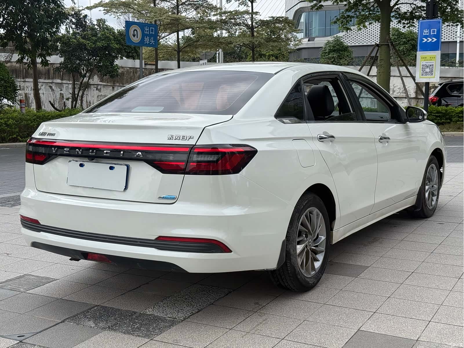 Nissan D60, 2021 4