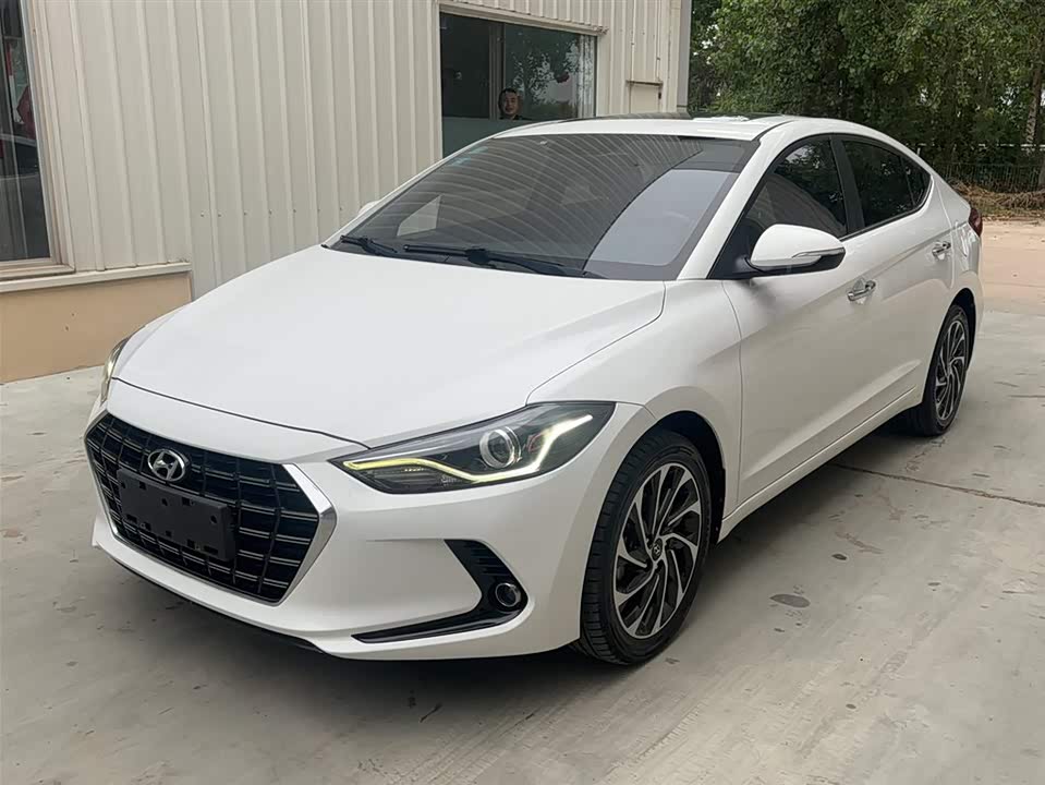 Hyundai Lead