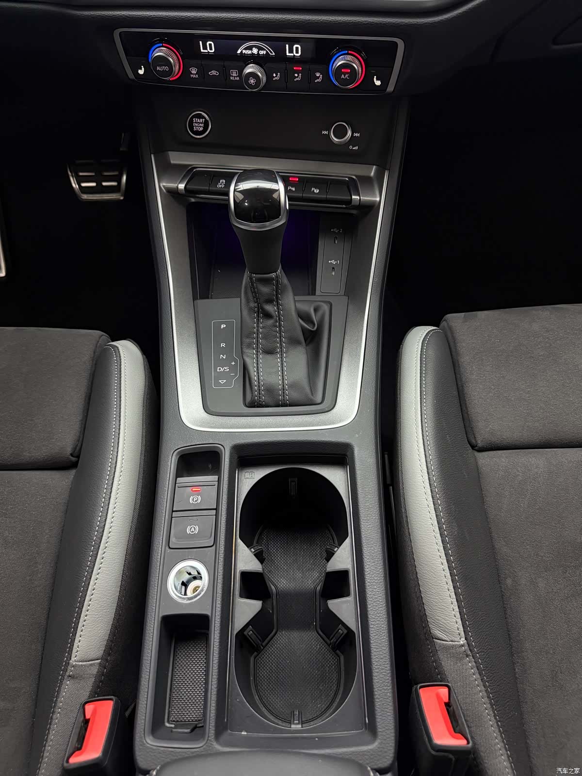 Audi Q3, 2022 12