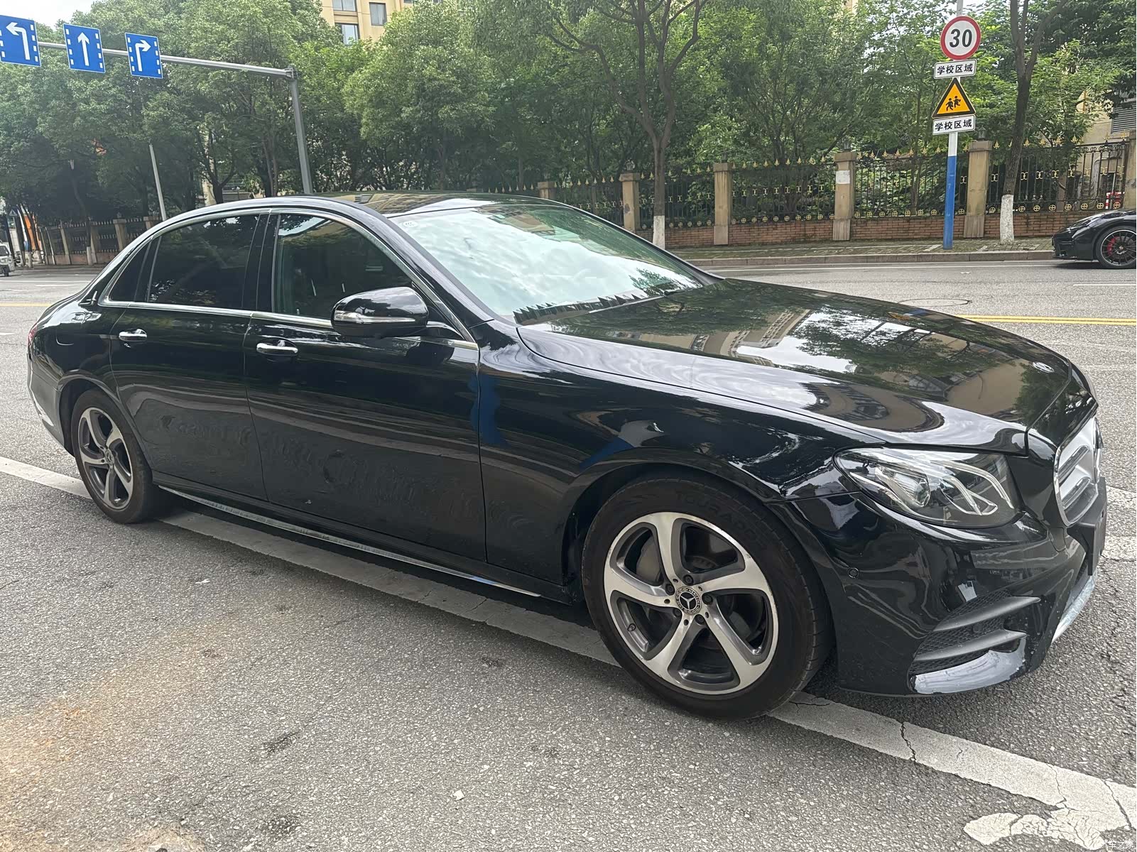 Mercedes-Benz E-Class, 2019 4