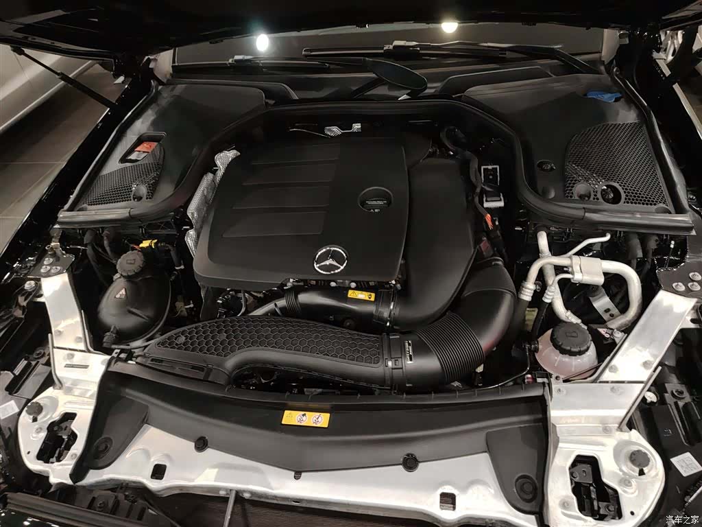 Mercedes-Benz E-Class, 2019 16