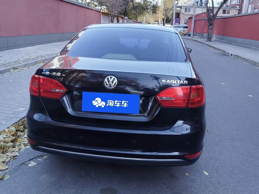 Volkswagen Sagitar