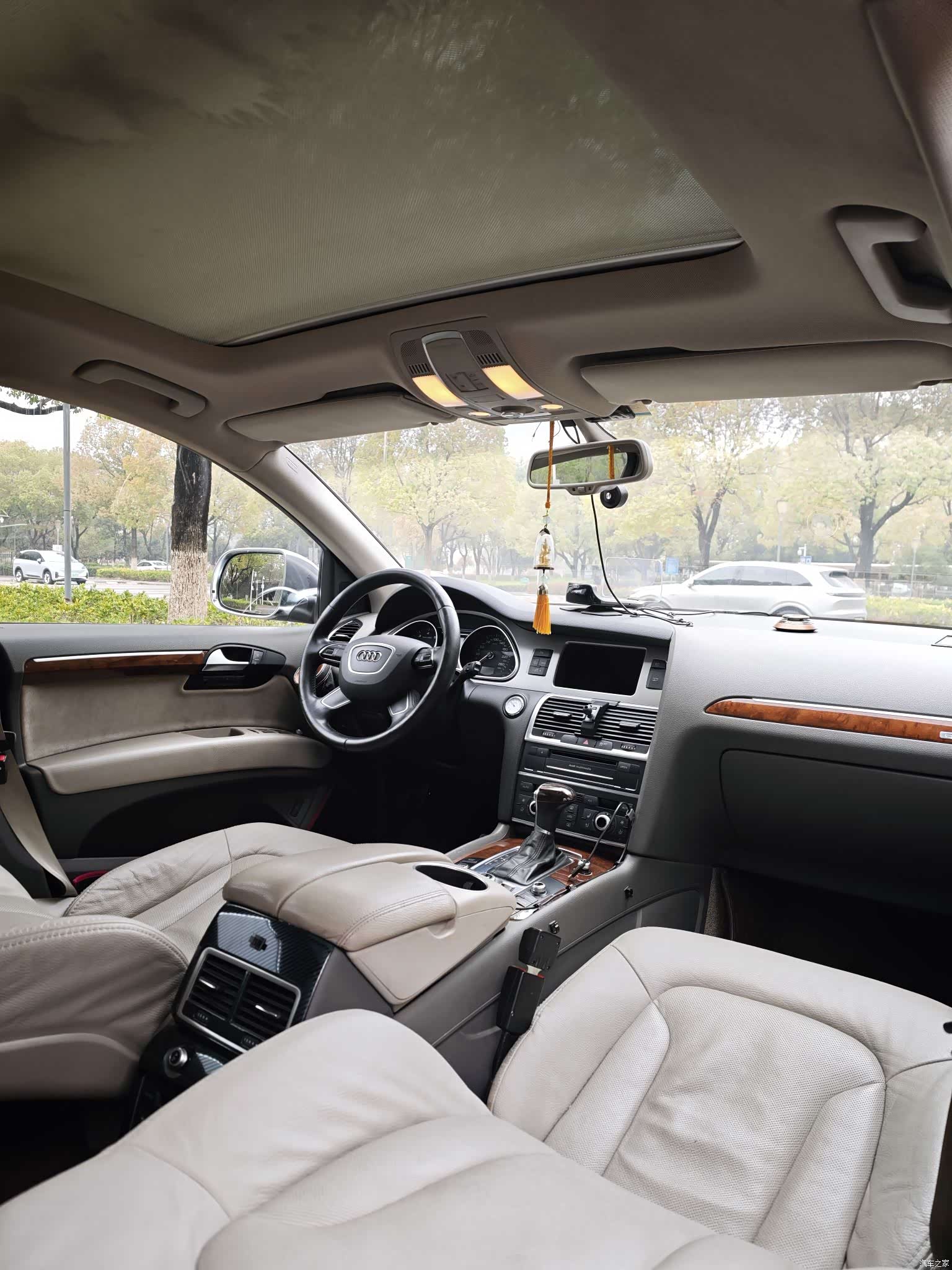 Audi Q7, 2014 11
