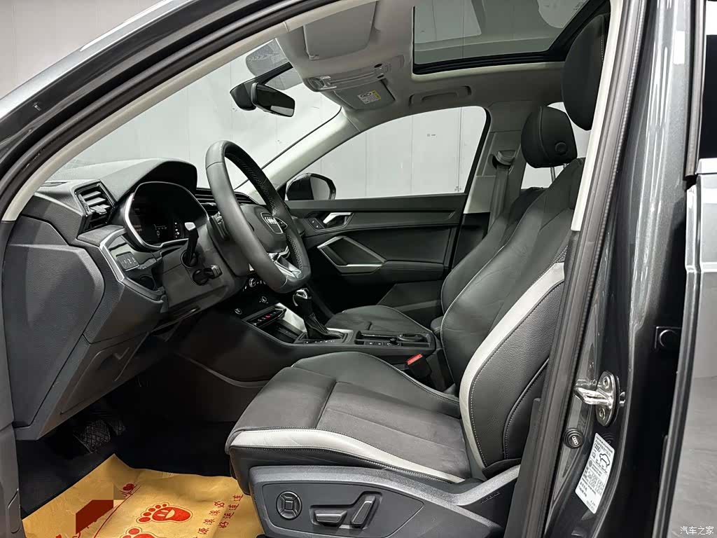 Audi Q3, 2022 10
