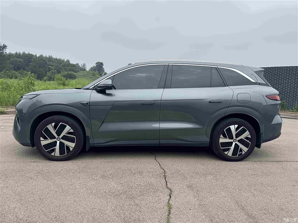 BYD Tang, 2025 22