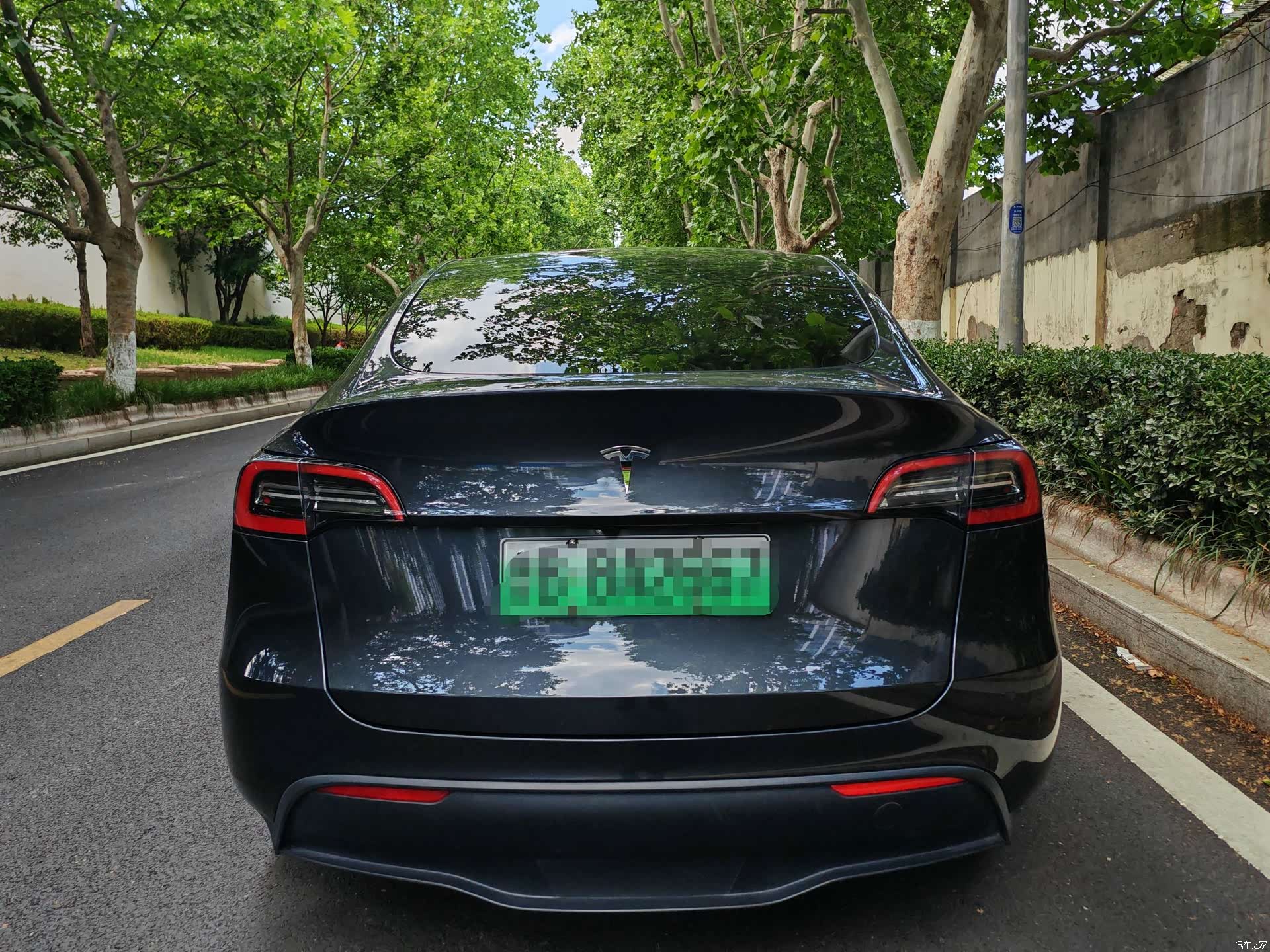 Tesla Model Y, 2024 6