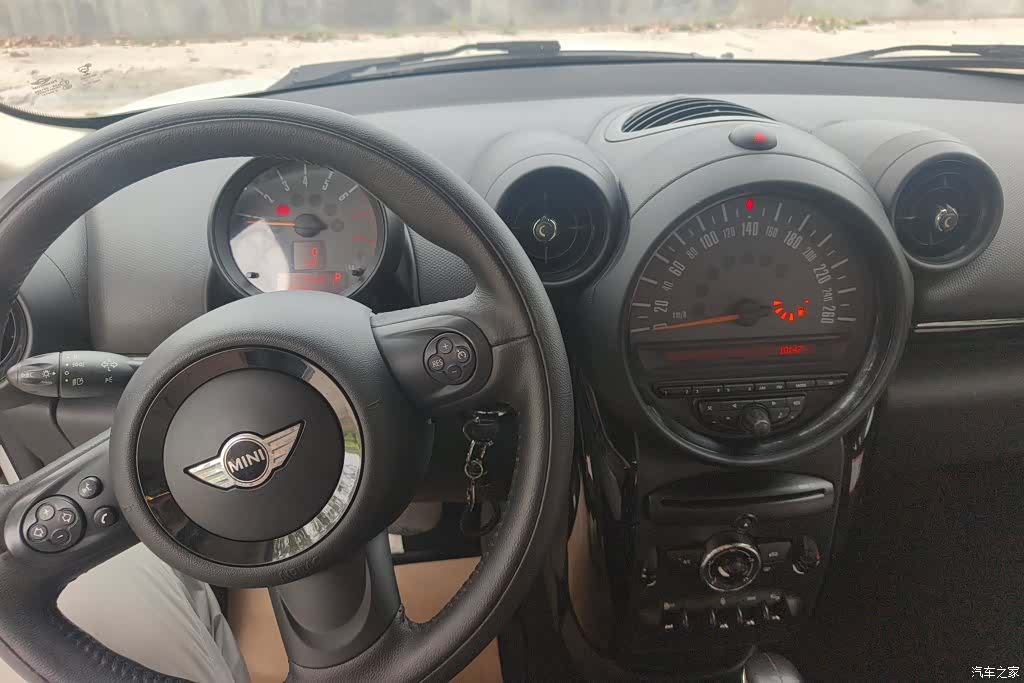 Mini Countryman, 2015 13