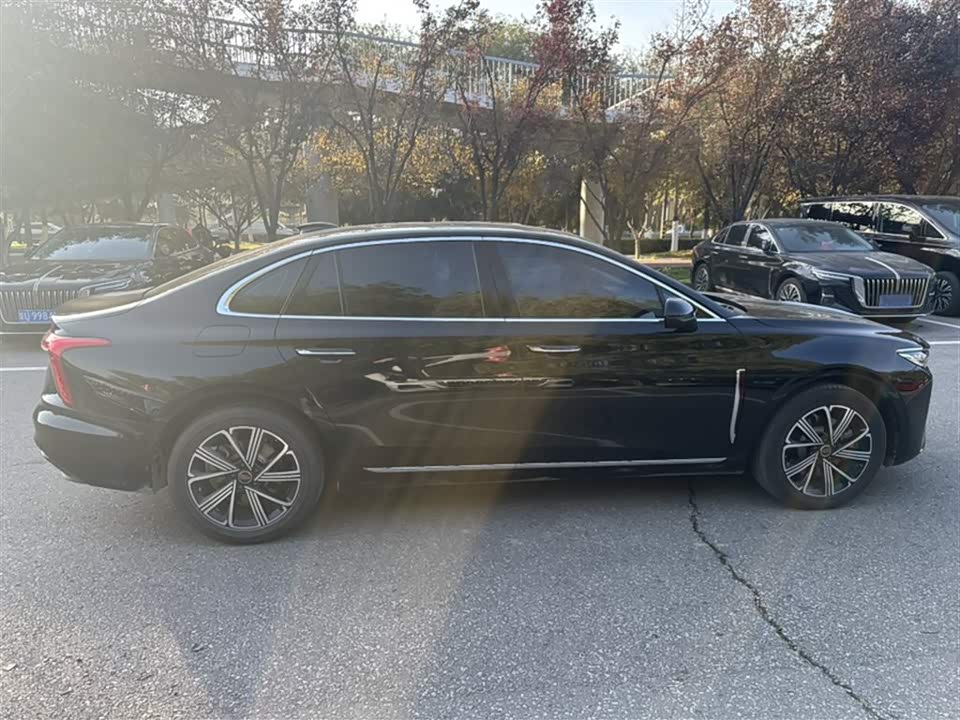 Hongqi H5 PHEV