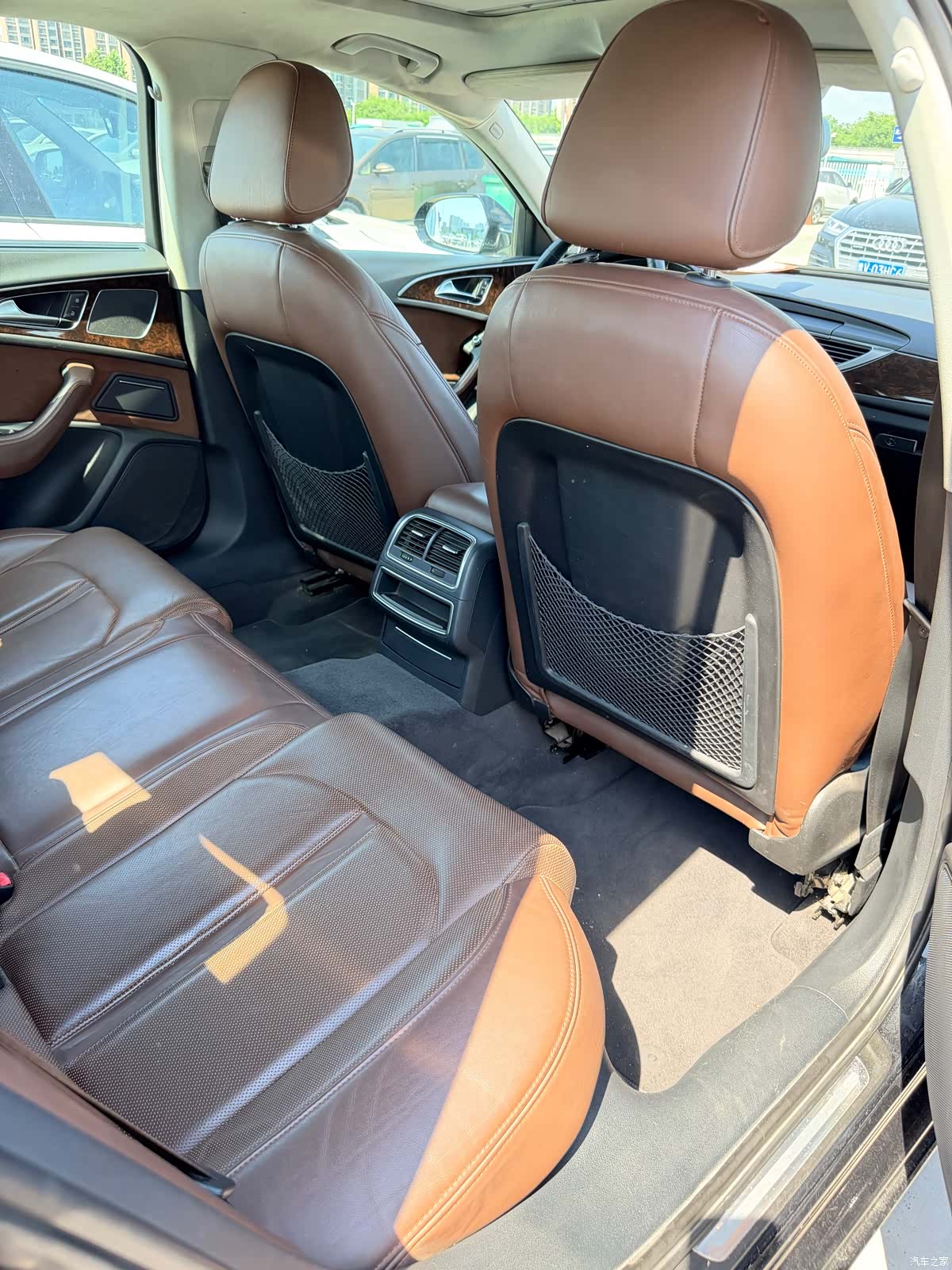 Audi A6L, 2015 12