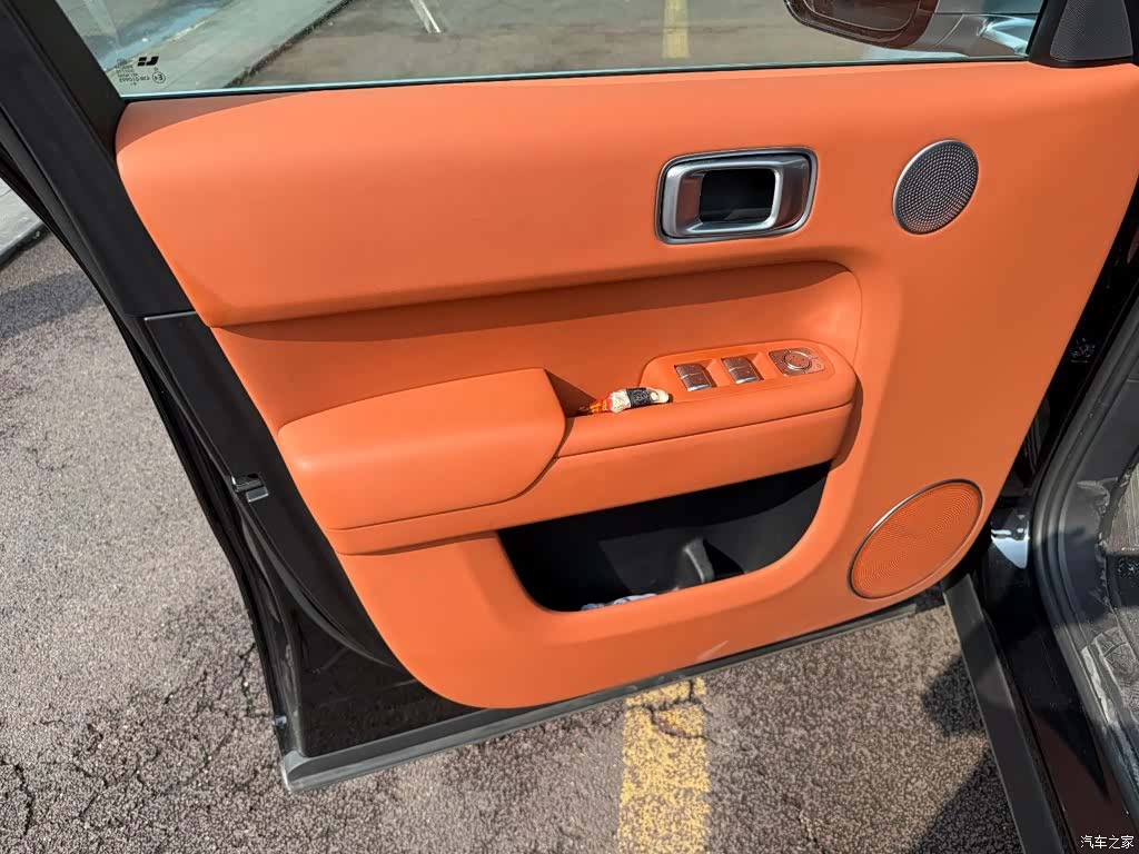 Li Auto L8, 2025 6