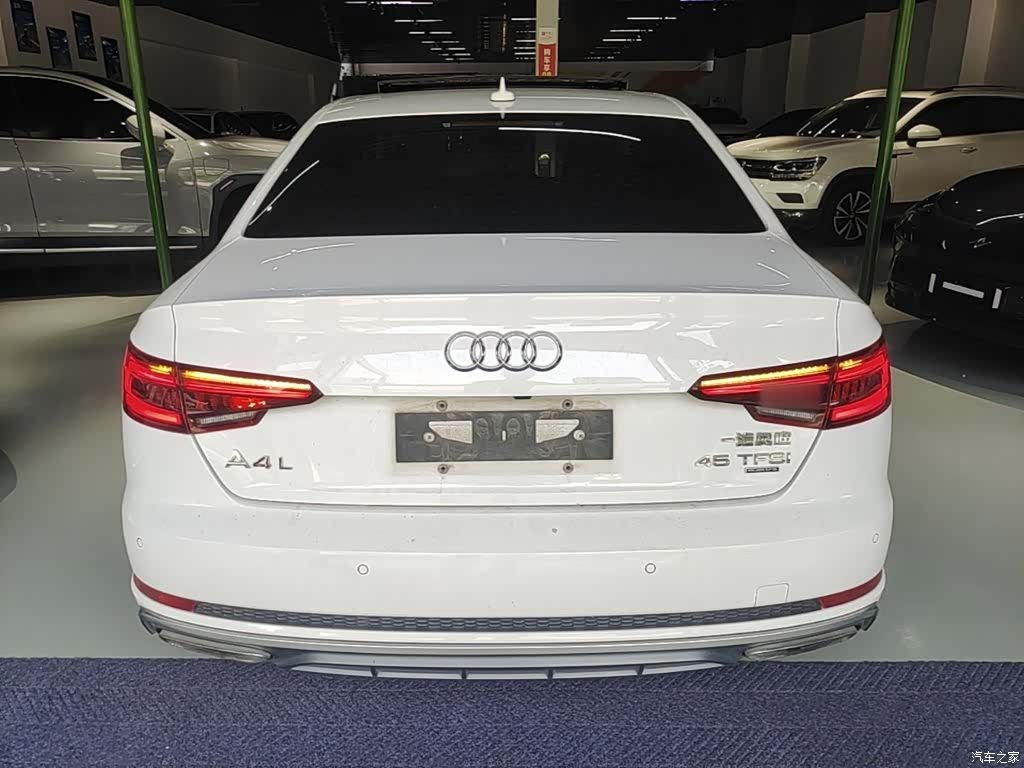 Audi A4L, 2019 6