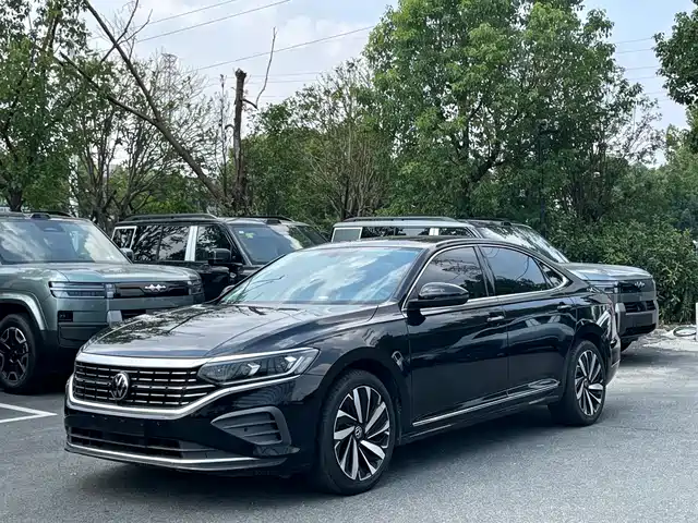 Volkswagen Passat 2024 — купить из Китая под заказ