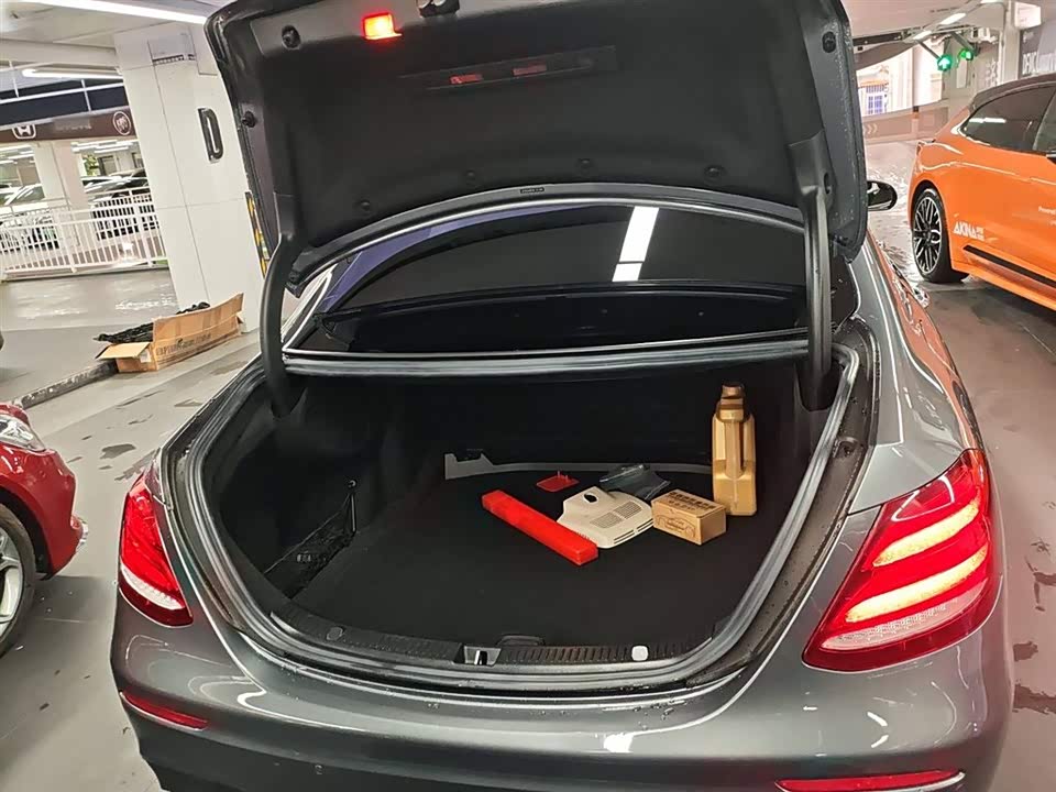 Mercedes-Benz E-class Mercedes-Benz E-class