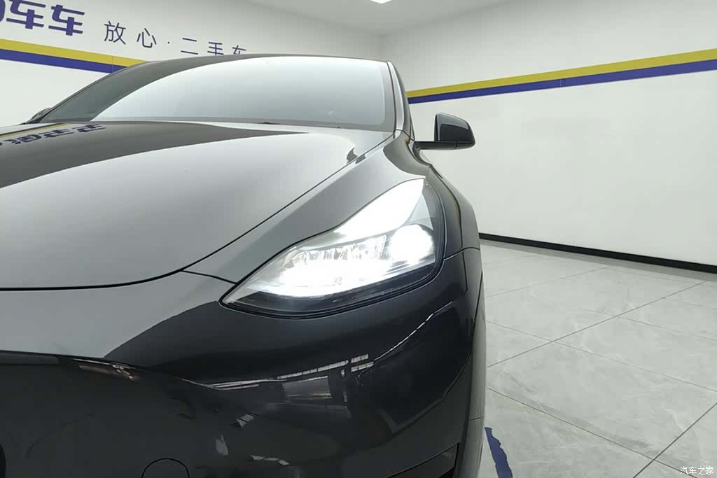Tesla Model Y, 2024 все фото
