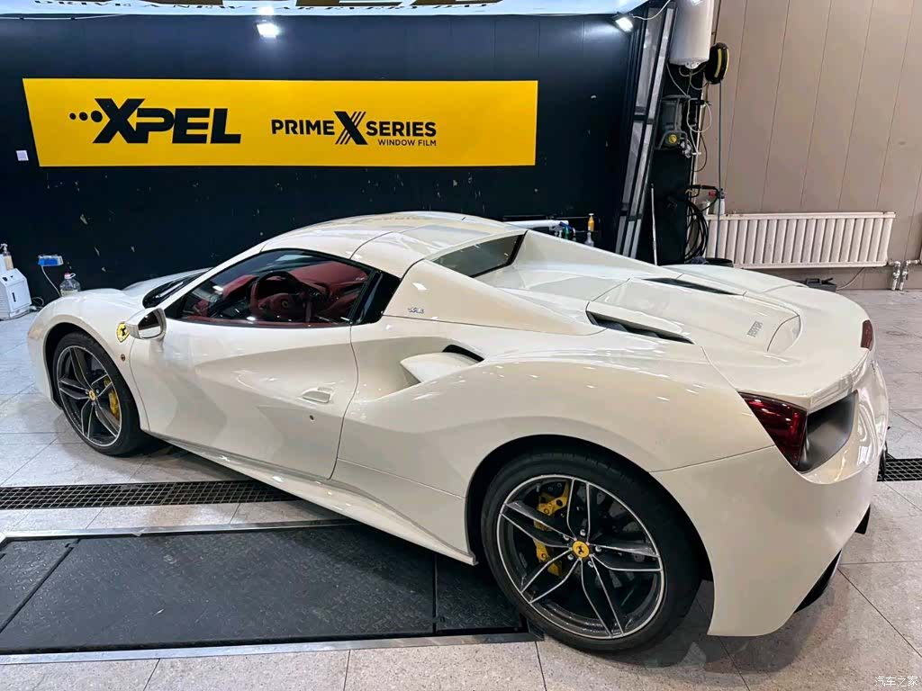 Ferrari 488, 2018 3