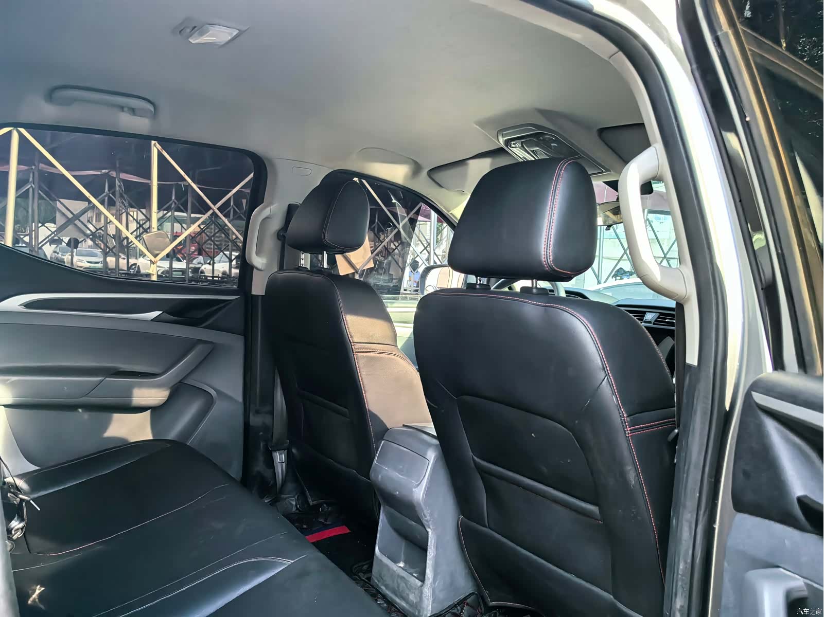 Maxus T60, 2019 15