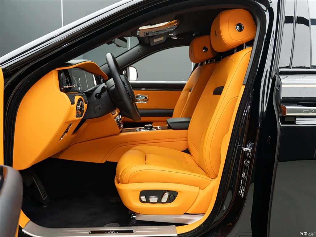 Rolls-Royce Ghost, 2023 9