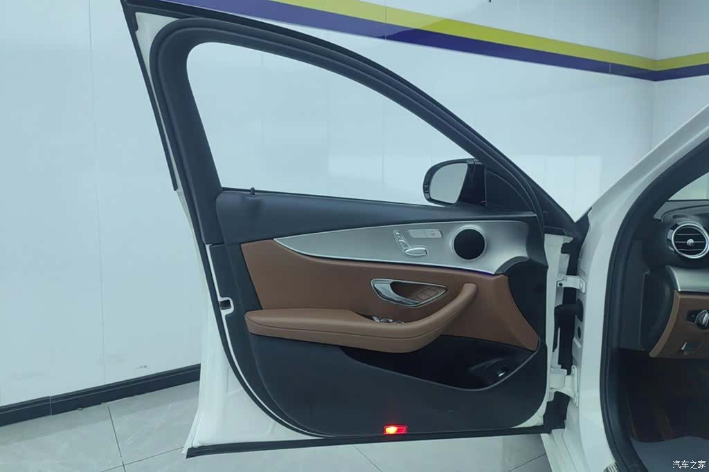 Mercedes-Benz E-Class, 2017 7