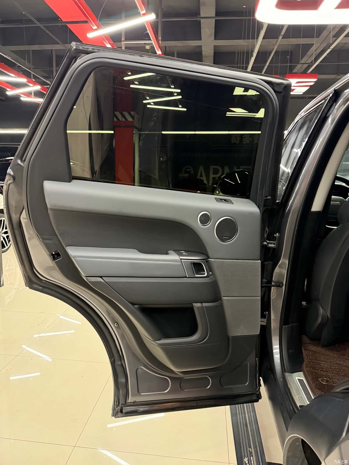 Land Rover Range Rover, 2014 34