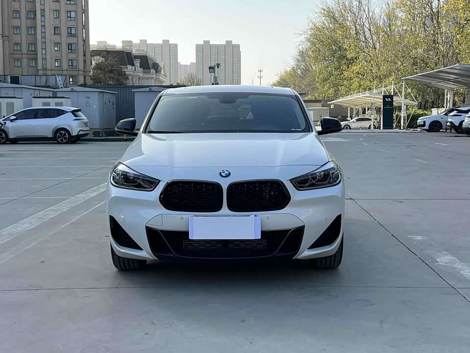BMW X2