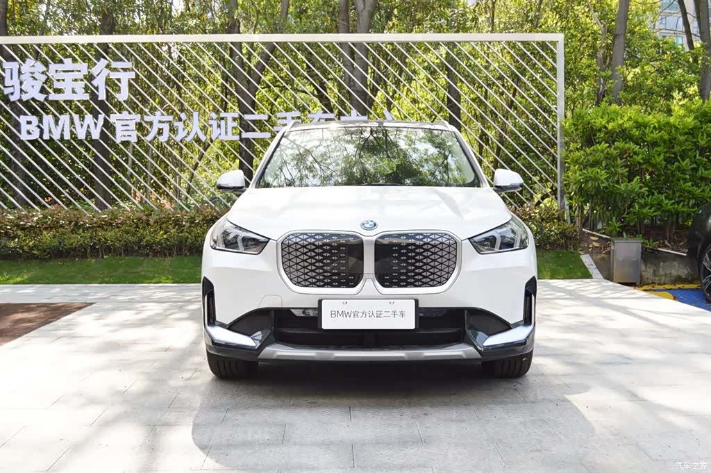 BMW iX1, 2025 2