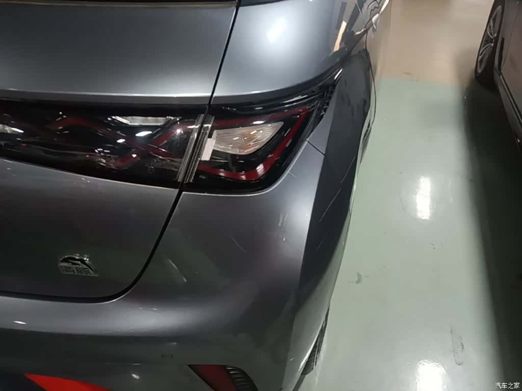 BYD Dolphin, 2022 8