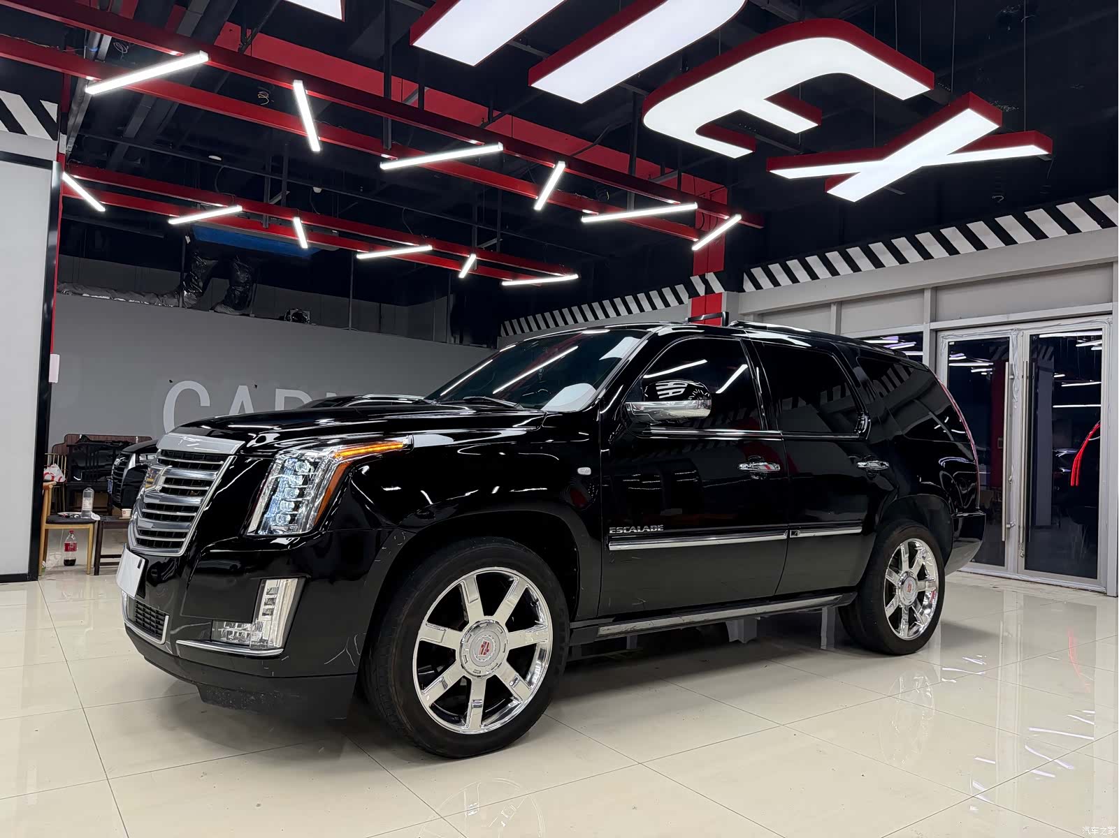 Cadillac Escalade, 2008 1