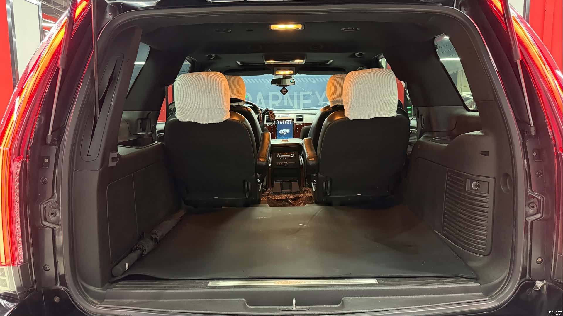 Cadillac Escalade, 2008 25