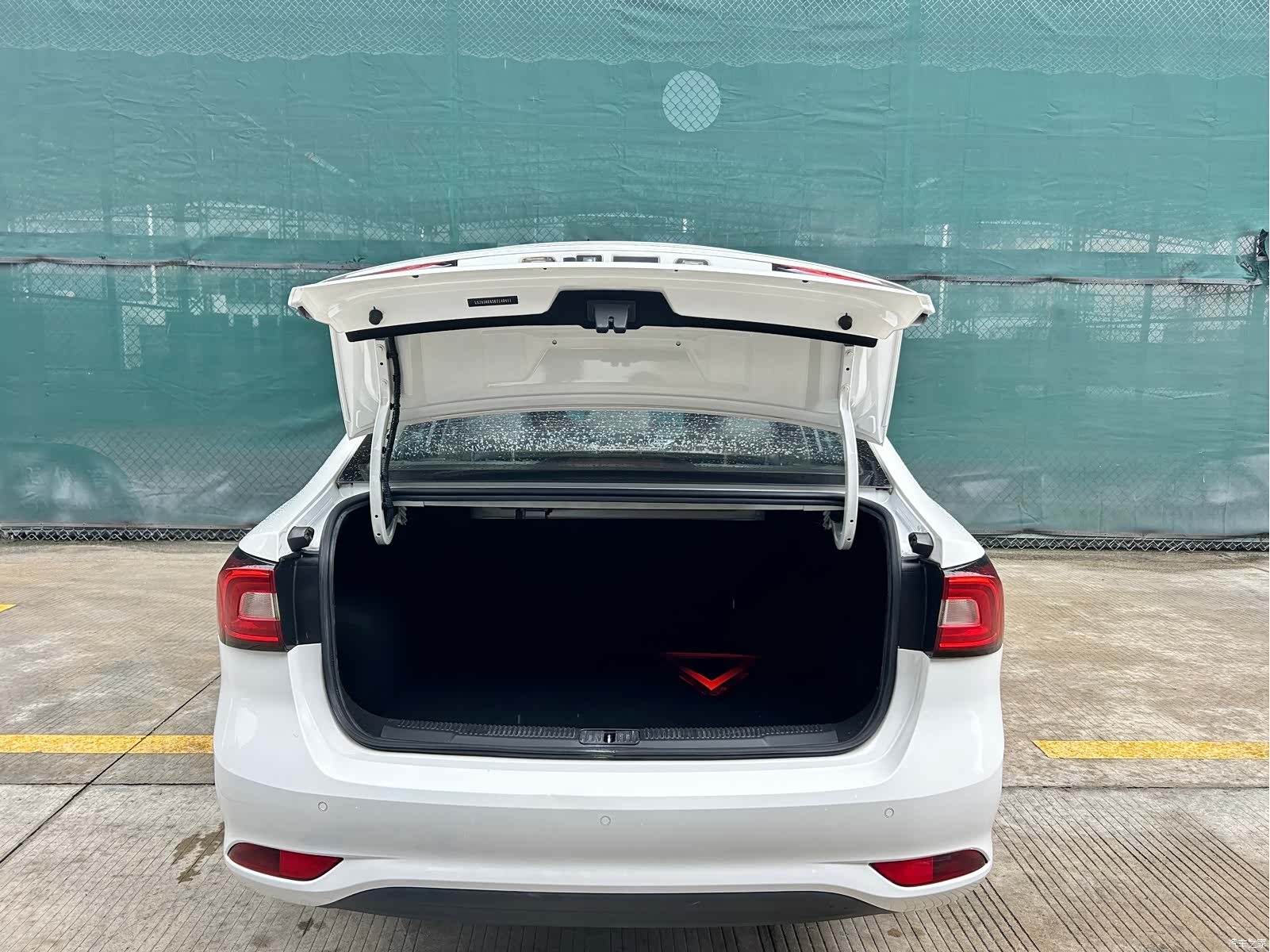 Roewe i5, 2019 11