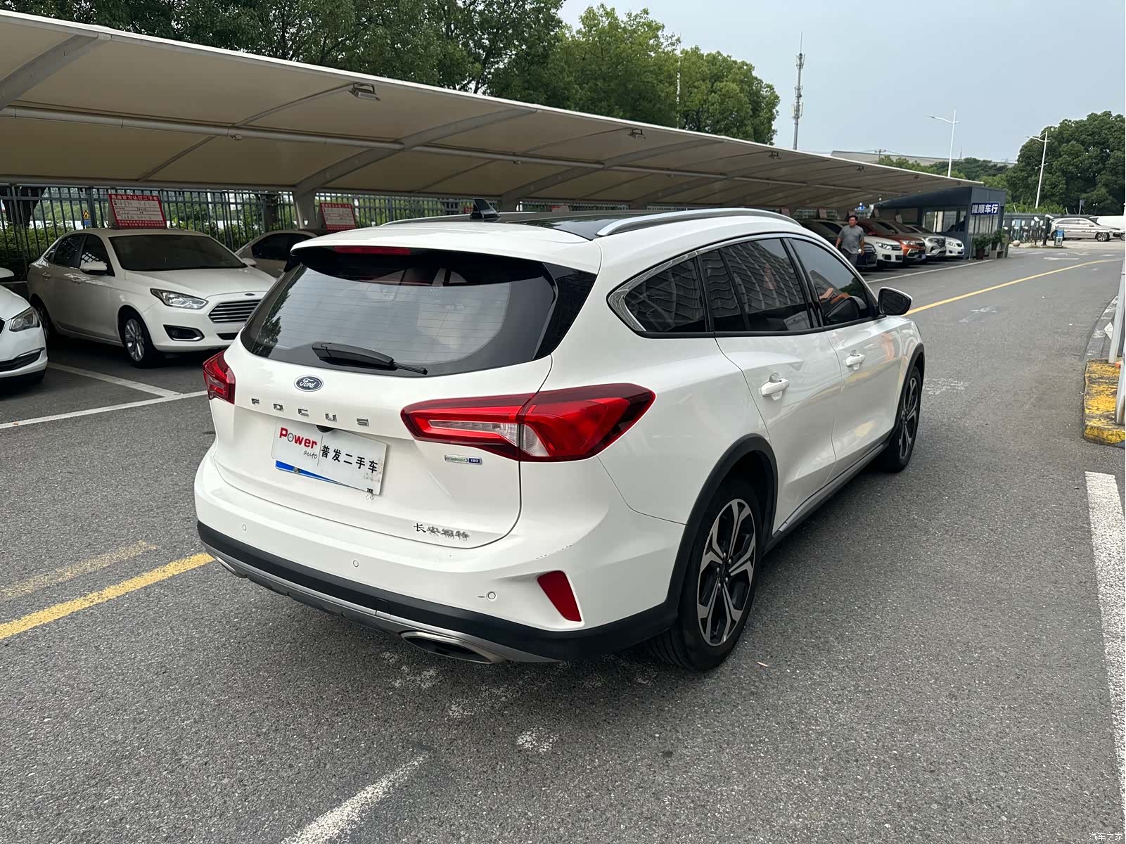 Ford Focus, 2021 11