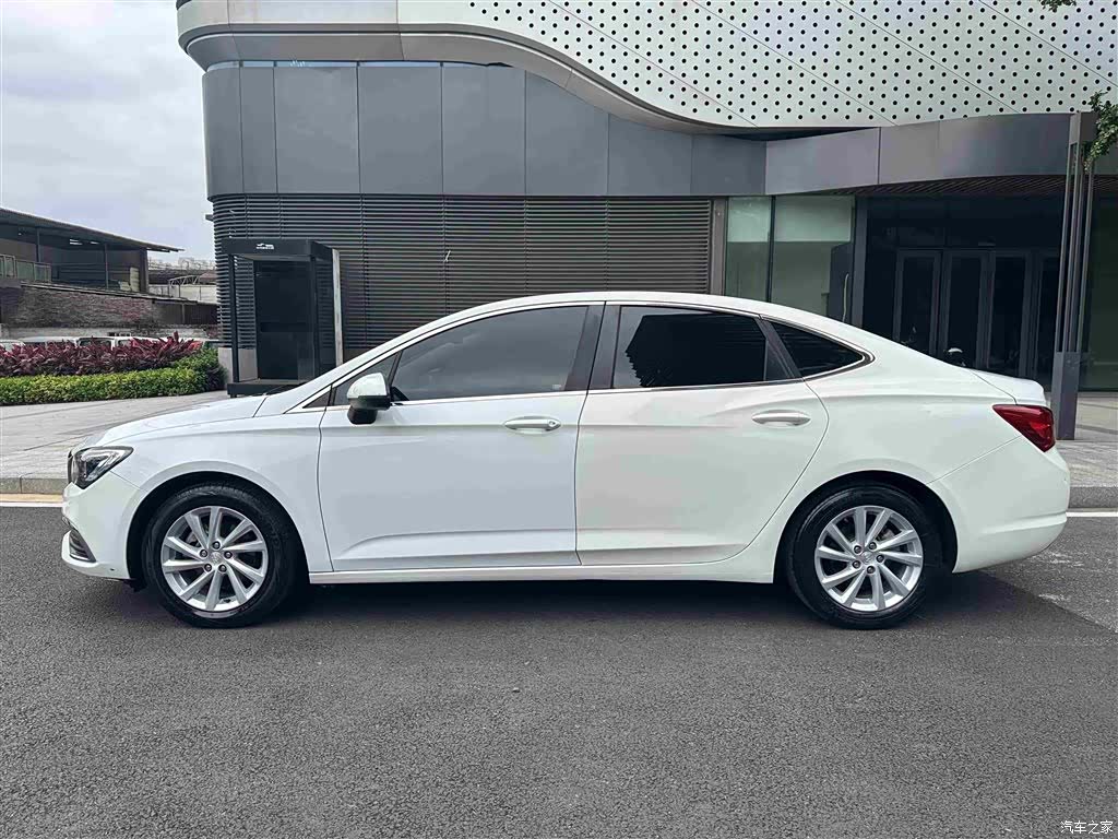 Buick Verano, 2018 10