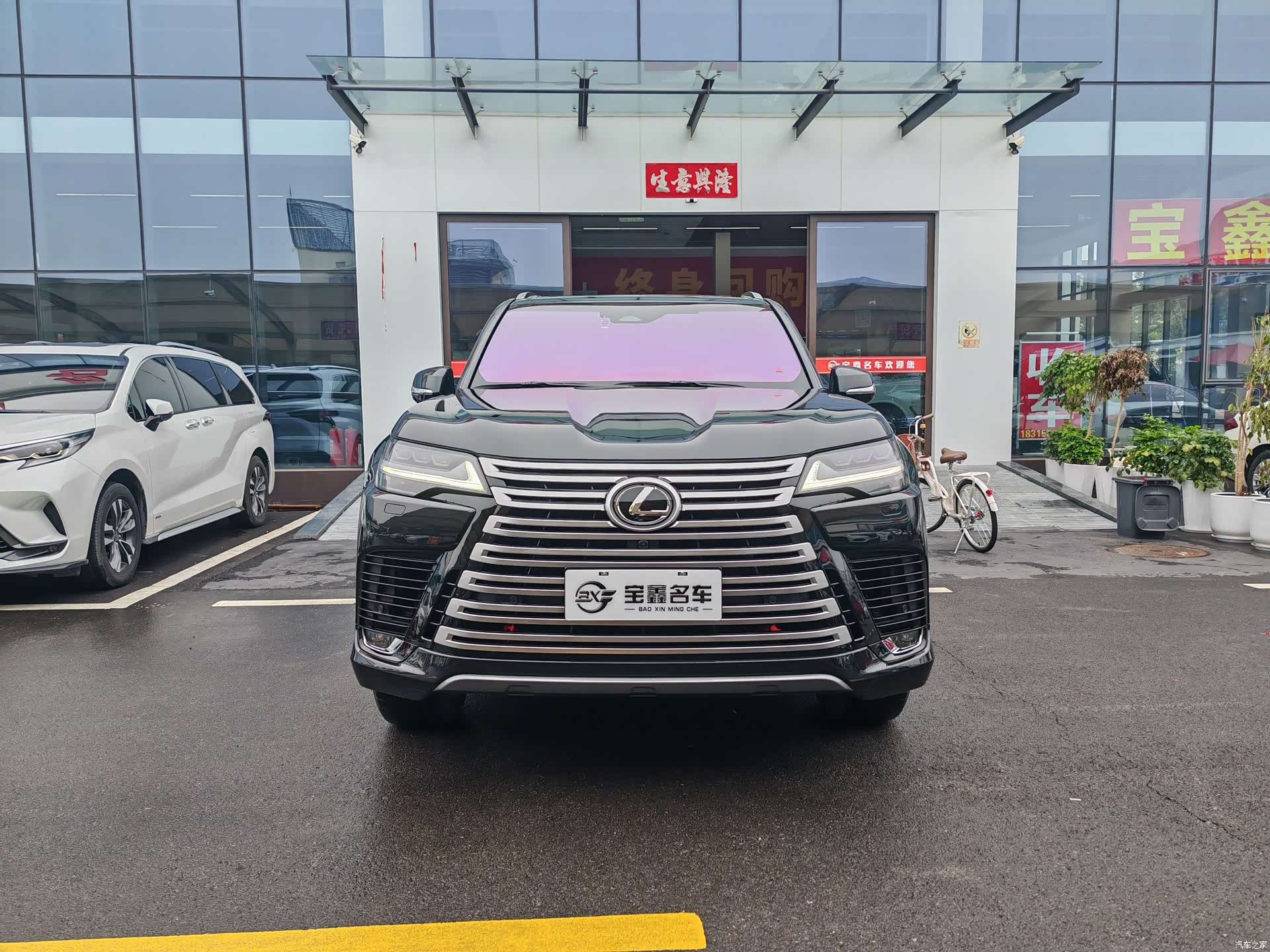 Lexus LX, 2025 2